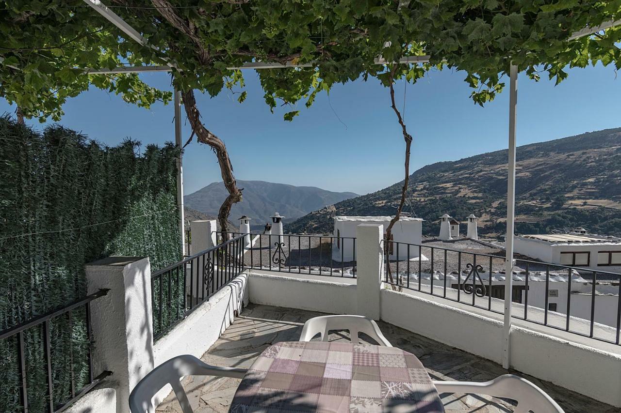 Apartamentos Rurales Las Chimeneas カピレイラ エクステリア 写真
