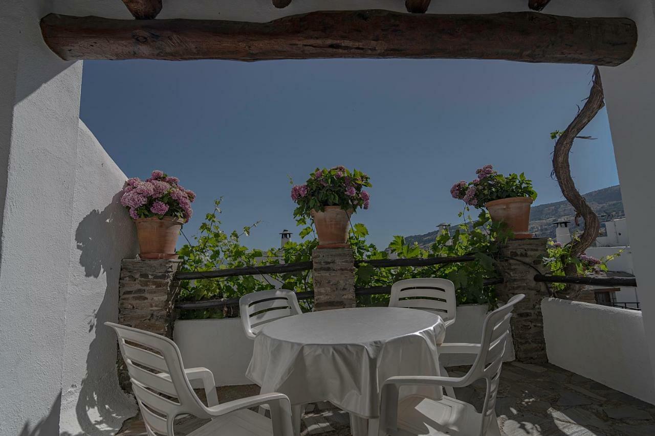 Apartamentos Rurales Las Chimeneas カピレイラ エクステリア 写真